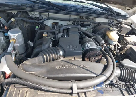 2000 Chevrolet S-10 Ls из США, поврежденный, VIN 1GCCS1441Y8182038